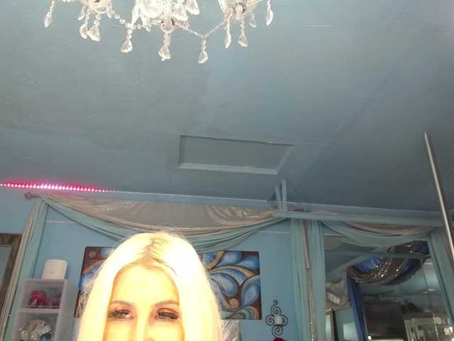 adrianna_fox