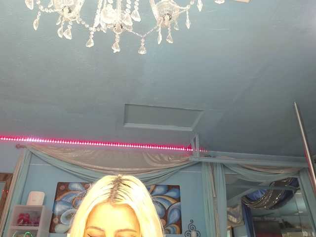 adrianna_fox