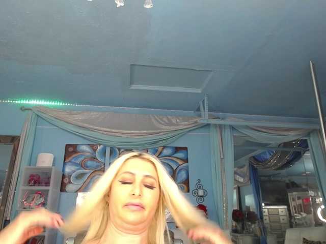 adrianna_fox