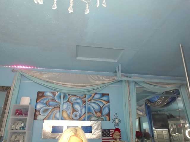 adrianna_fox live cam on BongaCams