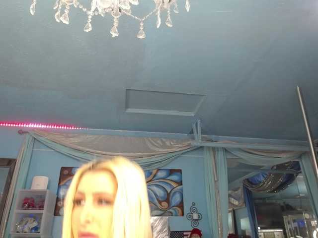 adrianna_fox