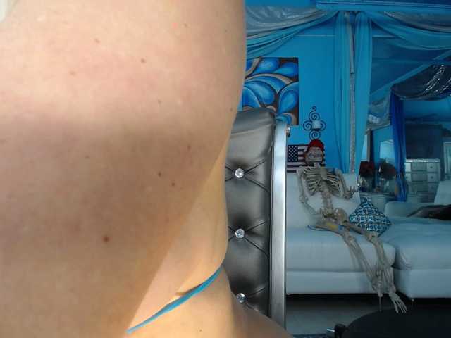 adrianna_fox