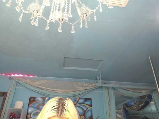 adrianna_fox live cam preview