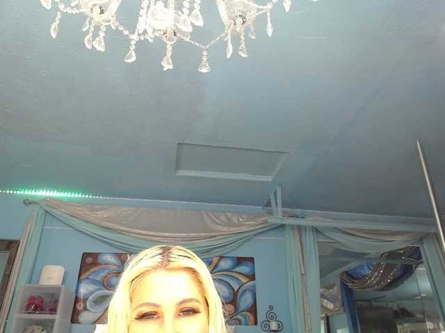 adrianna_fox