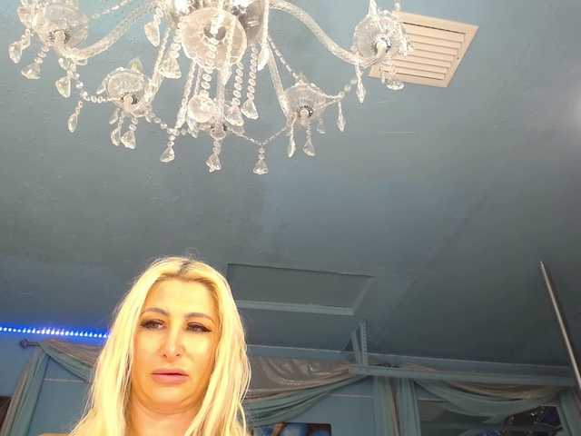 adrianna_fox