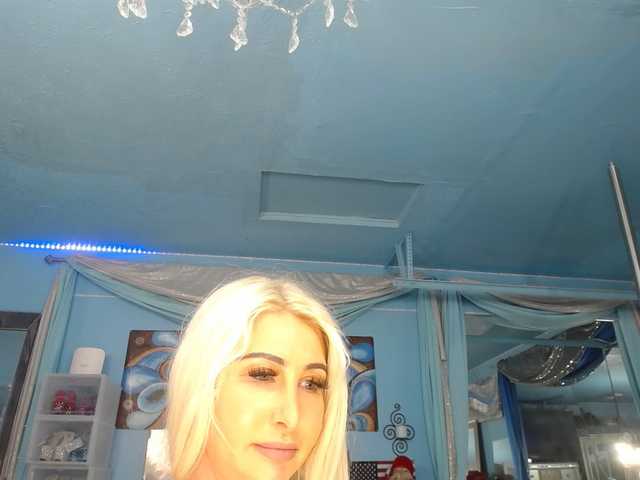 adrianna_fox