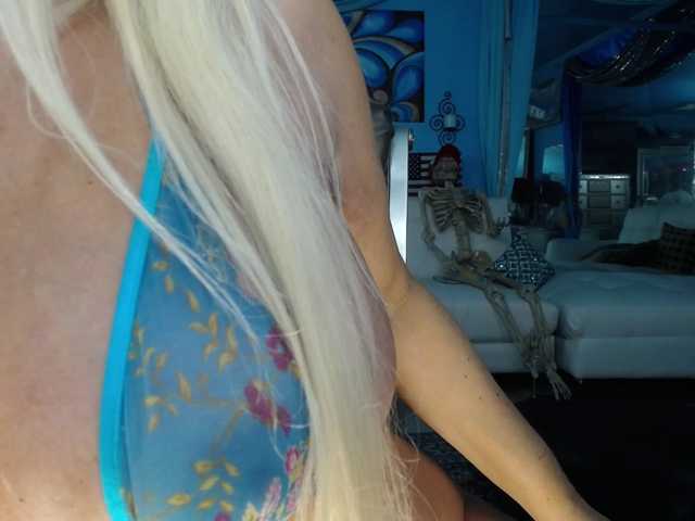 adrianna_fox live cam preview