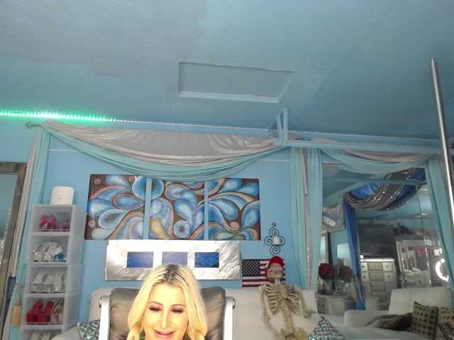 adrianna_fox