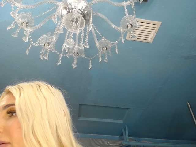 adrianna_fox online