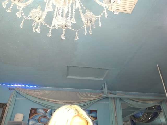 adrianna_fox live cam on BongaCams