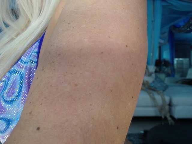 adrianna_fox