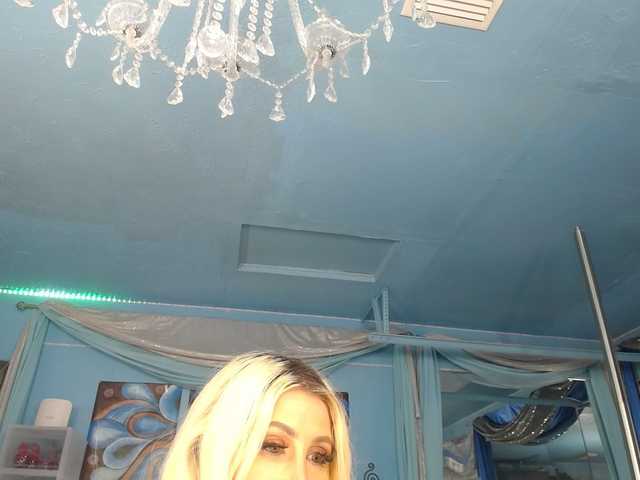 adrianna_fox live sex show