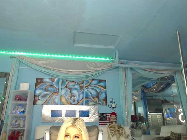 adrianna_fox
