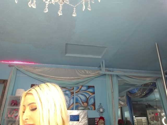 adrianna_fox