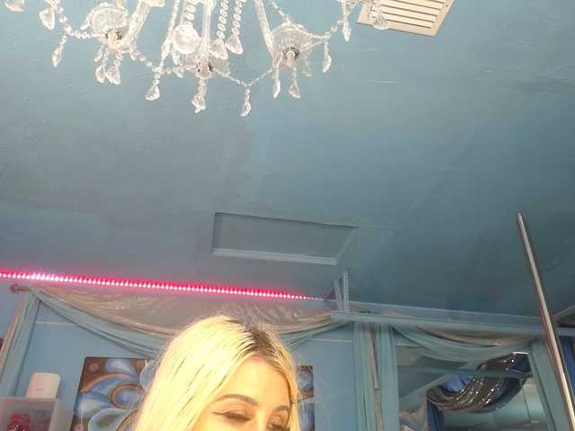 adrianna_fox