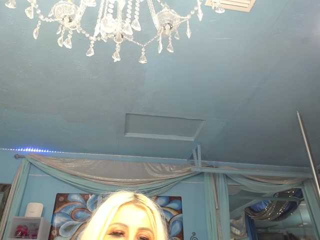adrianna_fox