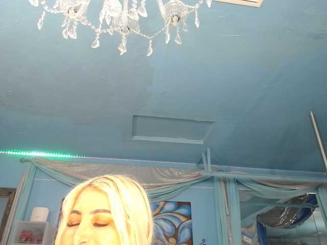 adrianna_fox
