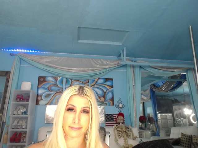 adrianna_fox
