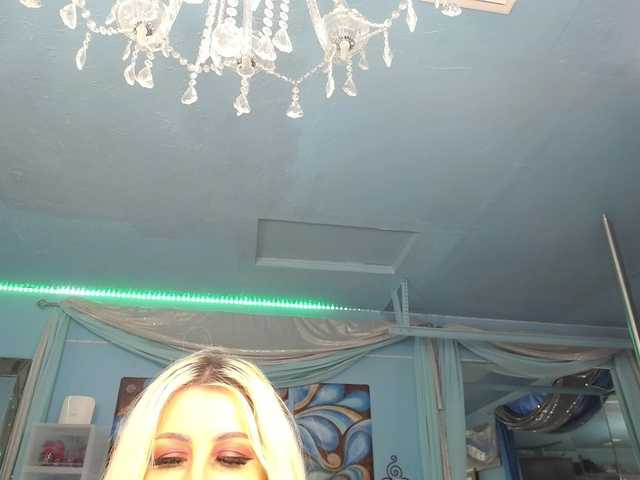adrianna_fox