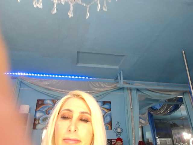 adrianna_fox live webcam show