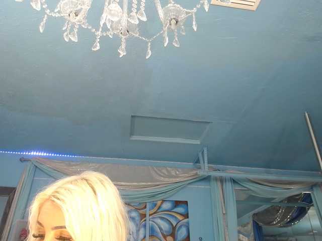 adrianna_fox