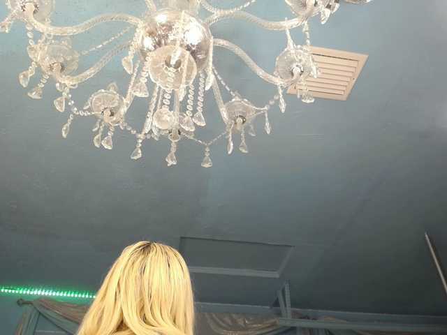 adrianna_fox live cam on BongaCams