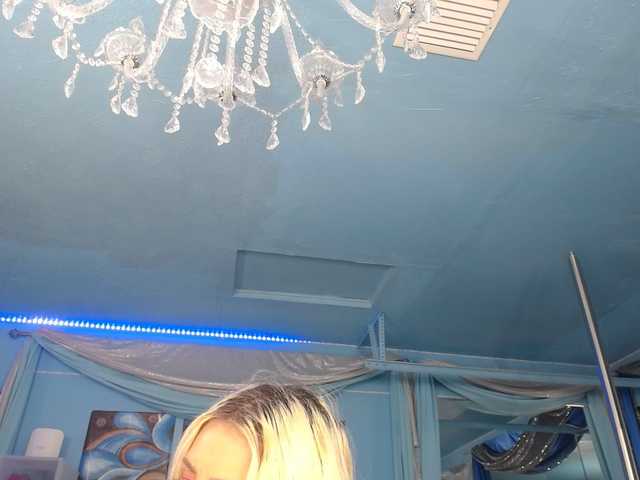 adrianna_fox
