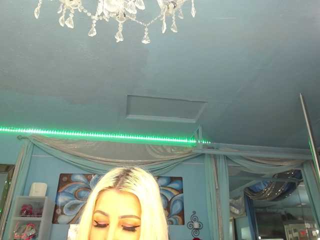 adrianna_fox live cam preview