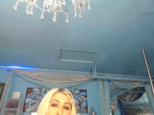 adrianna_fox