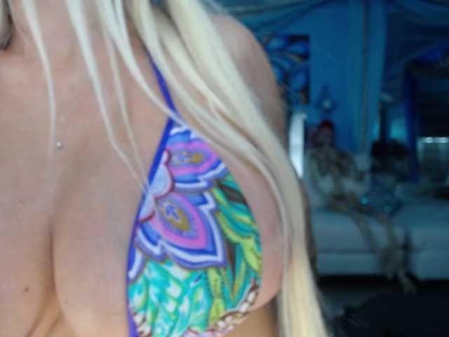 adrianna_fox