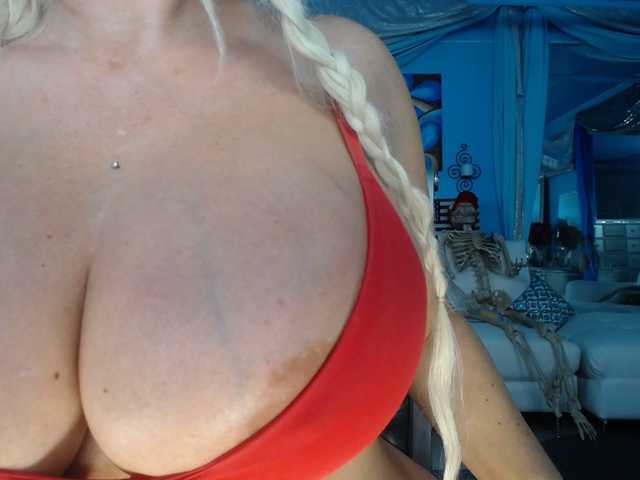 Preview of adrianna_fox