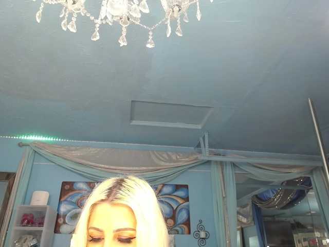 adrianna_fox