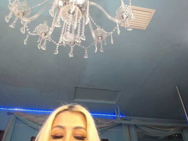 adrianna_fox