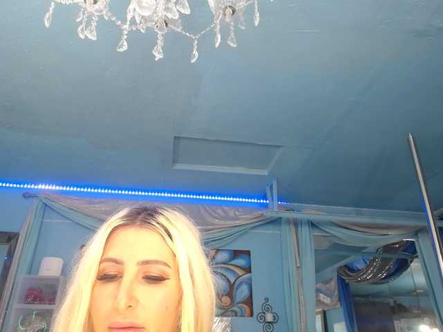 adrianna_fox