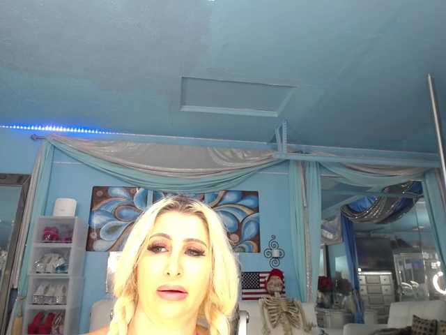 adrianna_fox