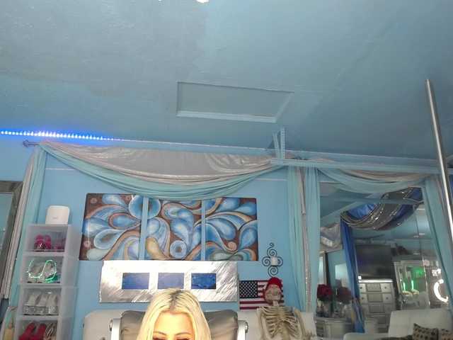 adrianna_fox