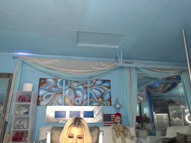 adrianna_fox