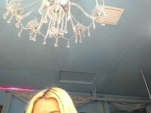 adrianna_fox live cam preview