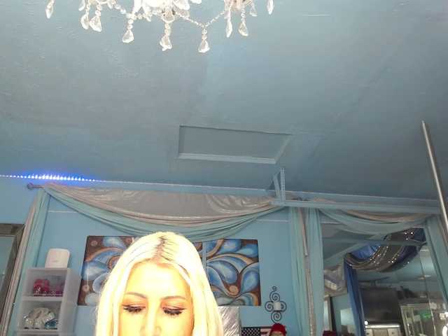adrianna_fox