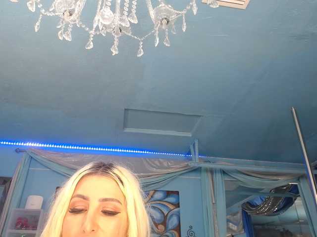 adrianna_fox