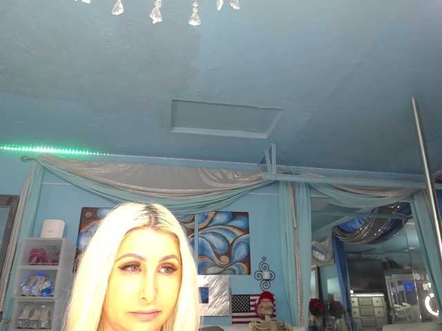 adrianna_fox