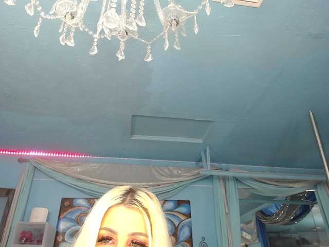 adrianna_fox