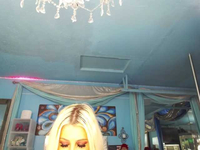 adrianna_fox