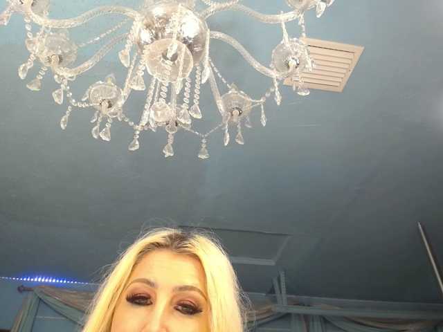 adrianna_fox