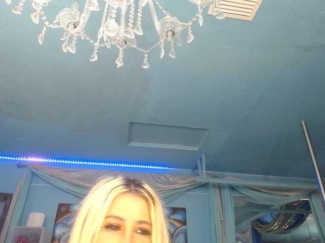 adrianna_fox