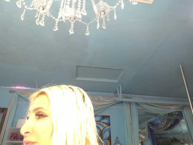 adrianna_fox