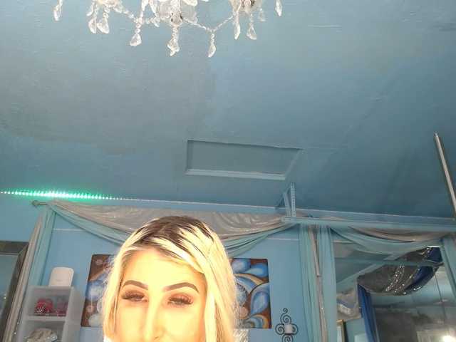 adrianna_fox live cam