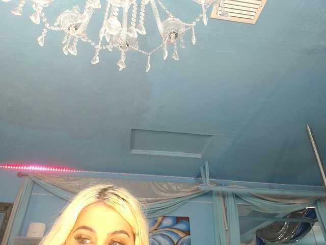 adrianna_fox