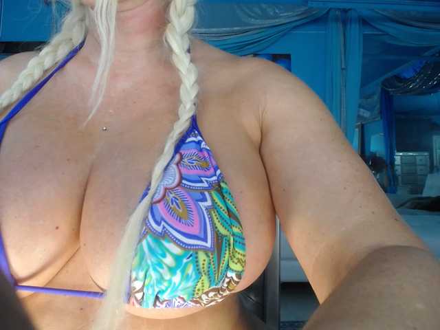 adrianna_fox live cam