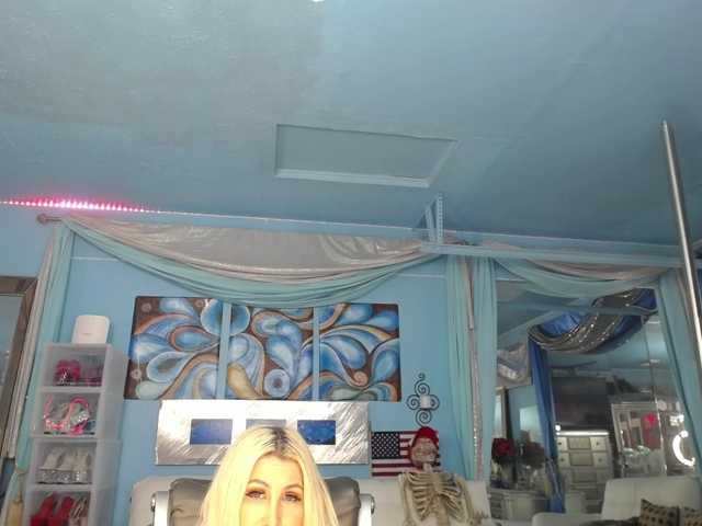 adrianna_fox